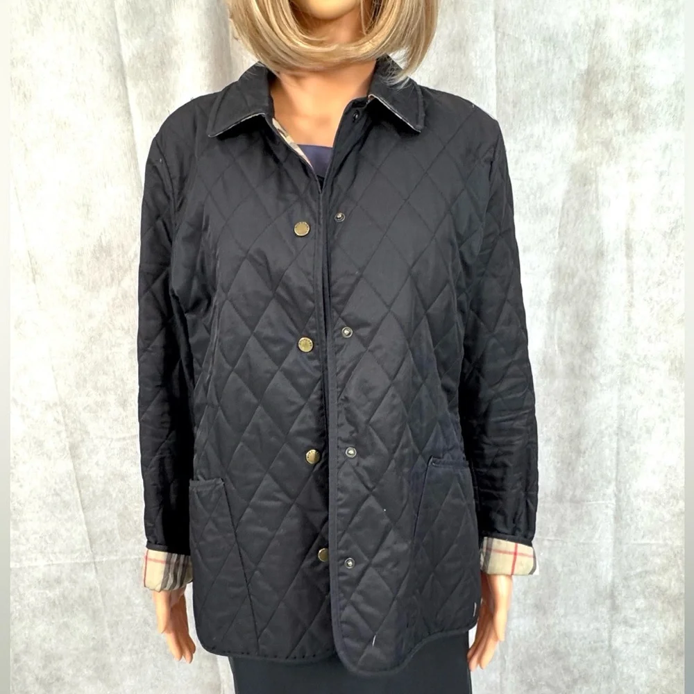 Burberry Black Utility Jacket with Diamond Quilting - Picture 4 of 11